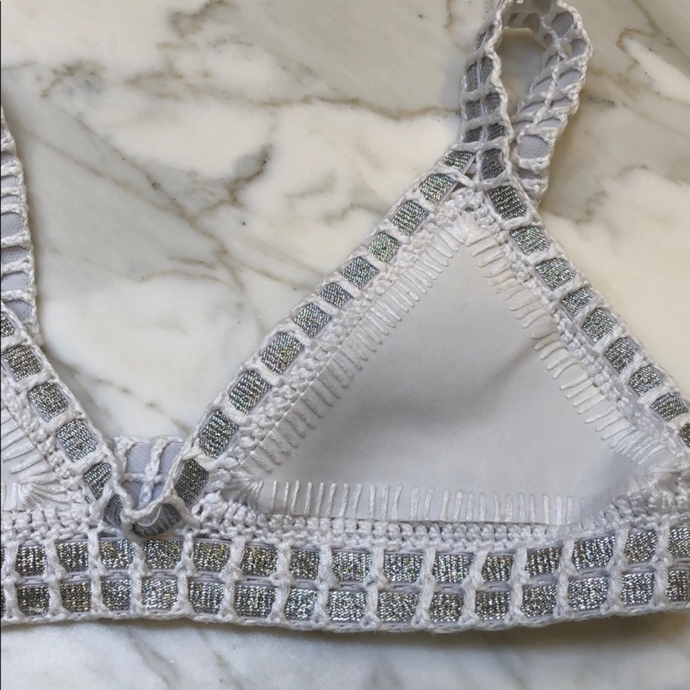 Brand new Kiini white swimsuit top Size L - Picture 8 of 12